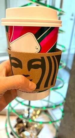  藤あや子、スタバでの会計時にラッキーな出来事「素敵」「おめでとうございます」の声 