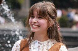 「あんな積極的な…！」ハーフ女優が若手俳優をみんなの前で大胆お誘い！あまりの可愛さに谷まりあらが悶絶