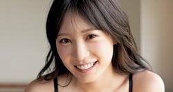 横野すみれ、“国宝級のボディライン”で告げる夏の始まり 『週刊SPA！』表紙飾る