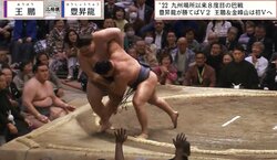 「こんな嬉しそうな豊昇龍初めてみた」優勝決定戦で見せた表情に反響 横綱昇進を手繰り寄せた“魂”の一番での一コマ