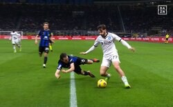 顔面ブロックも怖くない！ 決死の“人間ロケットディフェンス”が炸裂した一部始終 ギリギリでPK献上も回避したイタリア代表DFの好プレーが話題「滑って止めた」「よく避けた」