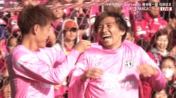 「プロでも難しい」乾貴士の“神トラップ”に衝撃！「ボールは友達」「天才かよ」走りながら足の甲でビタ止めした瞬間