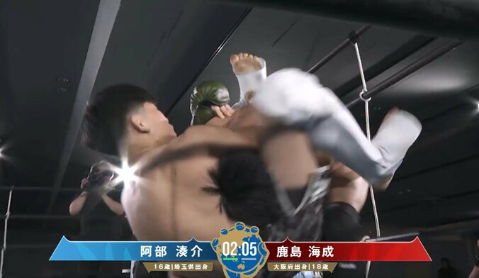 「極真王者が落とされた」16歳MMAファイター、極真王者から“悶絶”タップ「何このフィニッシュ」まさかの結末に騒然 3枚目