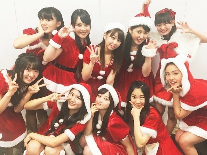 橋本環奈、誕生日サプライズに感激　メンバーの“不仲説”を一蹴 1枚目