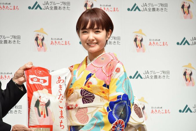 今年20歳の葵わかな、10歳当時の写真公開！「木登りと読書が好きな子だった」 1枚目