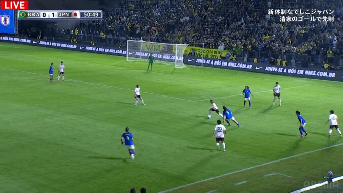 「流石なでしこの久保建英」籾木結花のテクニック＆闘志が話題！「うまっ」「良い受け方」絶品ボディフェイントでブラジル女子MFを翻弄→荒いファウルに抗議の一部始終 2枚目