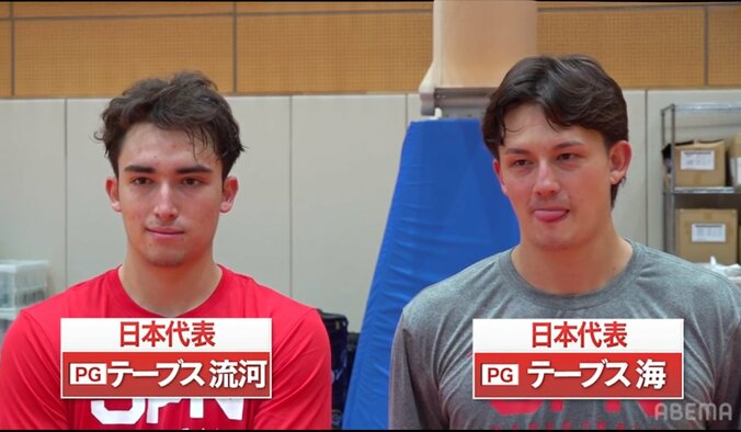 【写真・画像】赤木剛憲かよ！ 208cm・105kg新星の“連続ハエ叩き”にアリーナ大熱狂「日本人センターでは異例」「選手も全員ブチ上がった」狩野富成が衝撃の日本代表デビュー　1枚目