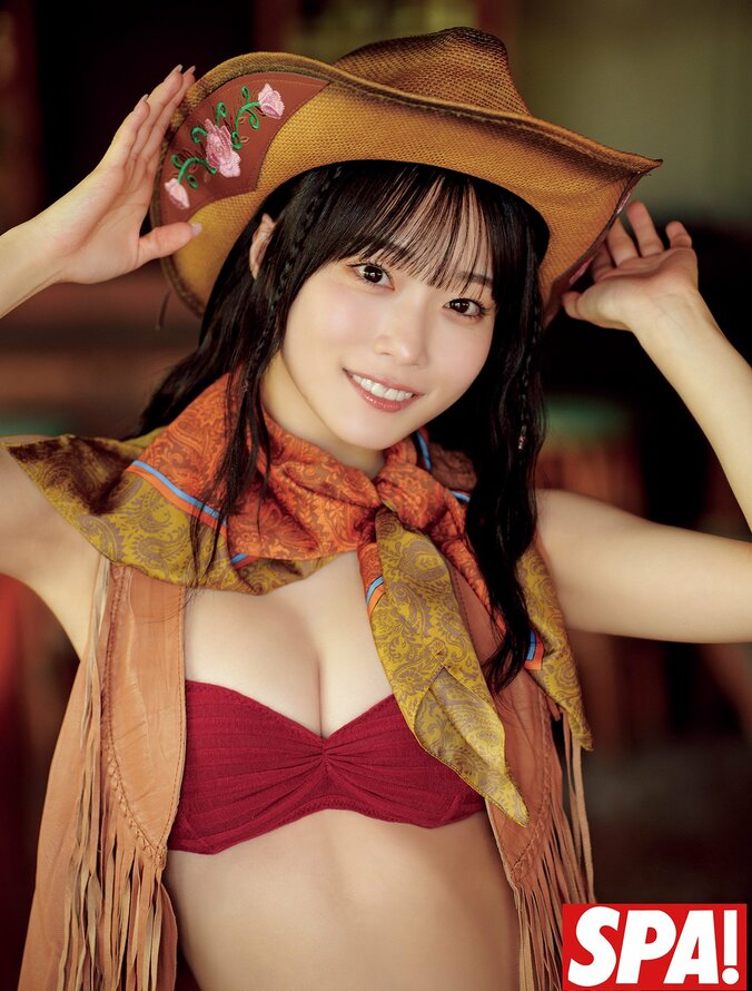 身長145cmと小柄ながら大胆ボディ #ババババンビ・岸みゆが“ウエスタンスタイル”グラビア 『SPA！』表紙登場 1枚目