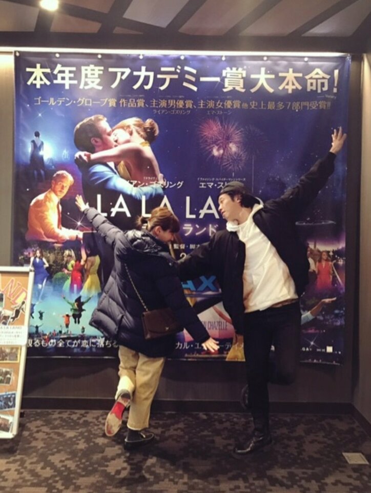 ミキティ、庄司と映画デート　ララポーズを披露