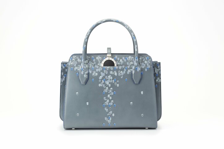 ブルガリから『ジョジョ』荒木飛呂彦デザイン限定商品登場　題材は“キラークイーン”