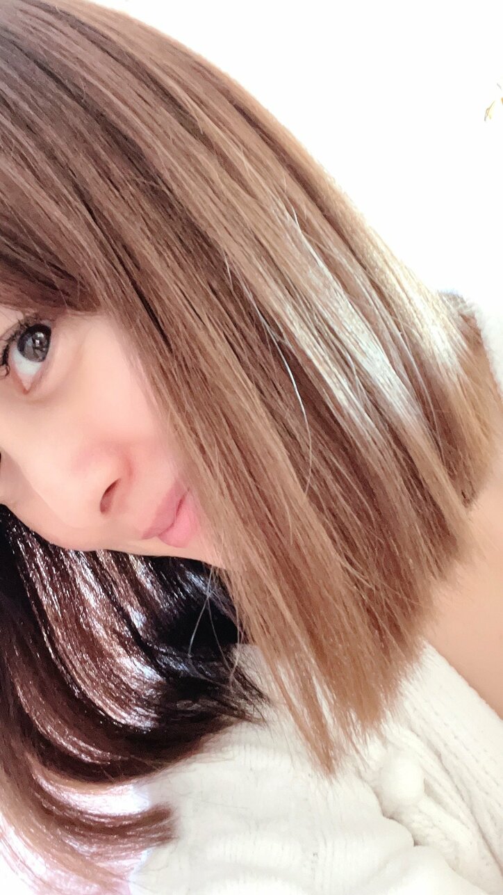 渡辺美奈代 約10cmほど髪の毛をカット 可愛い 似合います の声 話題 Abema Times