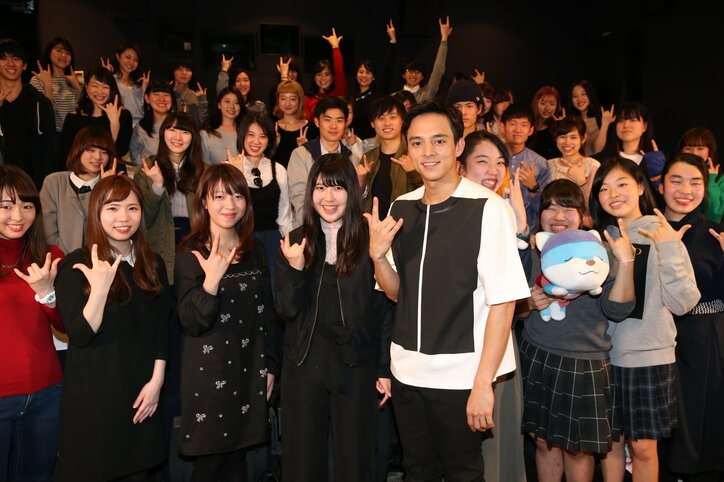 満島真之介、子供の頃は引っ込み思案 夢を失い“前向き俳優”になるまで