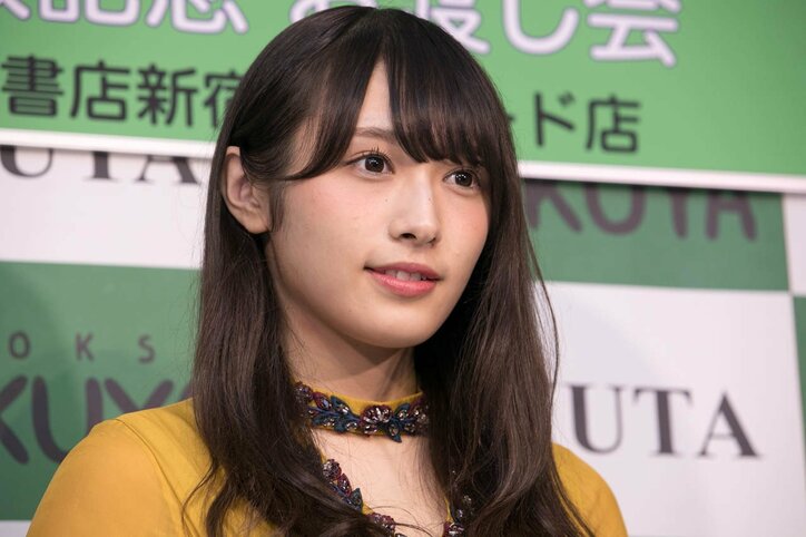 「白石麻衣は憧れの存在」欅坂46・渡辺梨加、水着姿も披露した初のソロ写真集は初版10万部