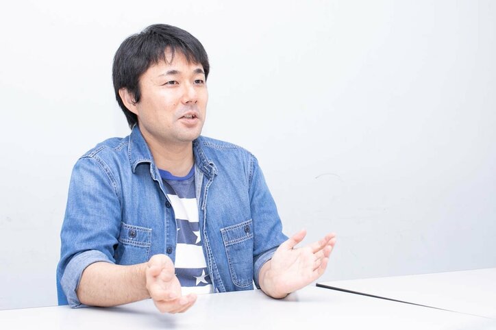 「仕込みは一切ナシ」出川哲朗とキスしたCAはなぜ見つかった？ 『世界はたった6人でつながる』企画の背景