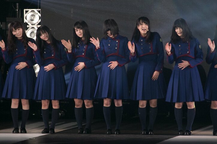 【画像集】欅坂46がガールズアワードに登場、平手・梨加・理佐・小林・土生はランウェイも