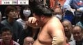 「あんなすぐに腫れるか」取組中のアクシデント発生にファン驚き 「一瞬、意識飛ぶんですよ。明日腫れなければ…」中村親方も心配顔