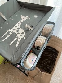 川田裕美『オムツ替え台』