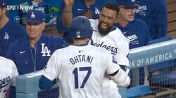 打った大谷翔平より「大はしゃぎだなw」 HR直後の“笑撃”シーンが話題に「テオヘルって本当にいいやつw」ネット歓喜