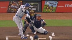 どんだけ飛ばすんだよ！ 絶好調・大谷翔平、軽く振ったのに… 超特大アーチの伏線？ あわやホームランの大飛球がエグすぎる