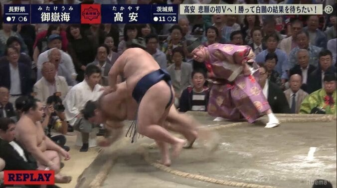 御嶽海、来場所の大関取りへ大きな1勝！　高安を逆転の突き落としで勝ち越し 1枚目