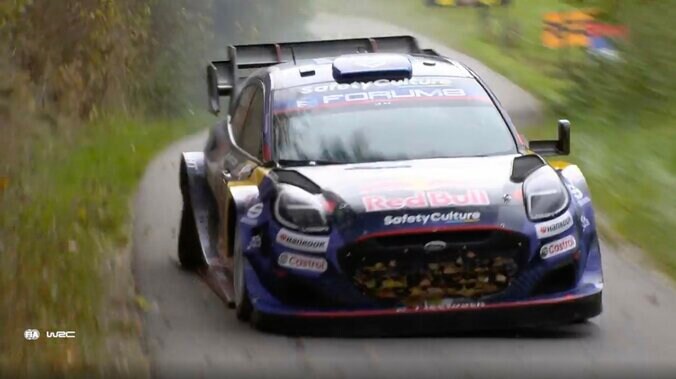 頭のネジがぶっ飛んでる！世界最速ラリー車、大ジャンプの着地で「横に向くぐらい反ってます」 足回り大破→“それでも走る”衝撃光景 3枚目