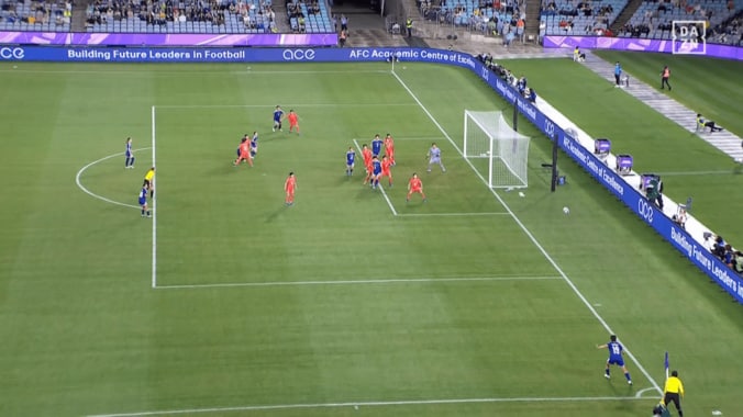 「えげつない曲がり」谷川萌々子の“衝撃キック”に韓国唖然！「男子でも通用しそう」「なんだこれ？」完璧アシストにSNS騒然【女子アジアカップ】 4枚目