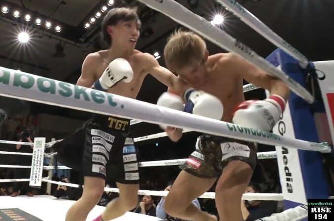 戦慄の左ストレート