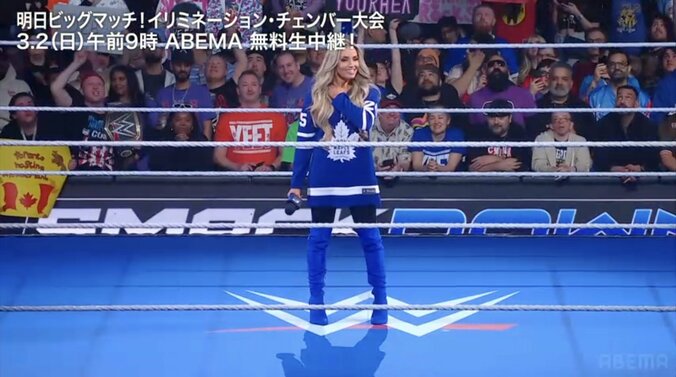 マイクを握るトリッシュ