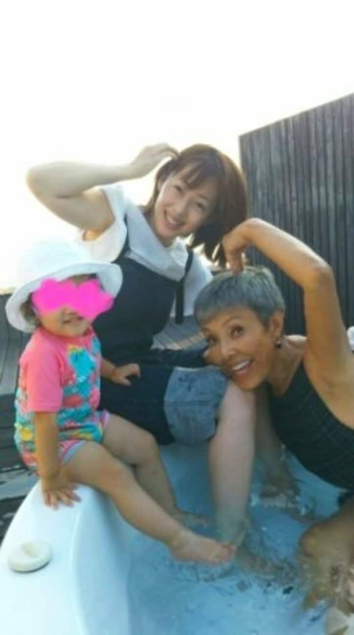 井上和香 ピーター宅で娘と屋上ジャグジー満喫 癒しの空間 話題 Abema Times 井上和香 ピーター宅で娘と屋上ジャグジー満喫 癒しの空間 話題 Abema Times