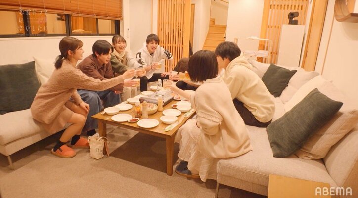 白石麻衣似女優、若手俳優陣と宅飲みで恋愛ゲーム！ 意中の相手の恋愛観を知り動揺