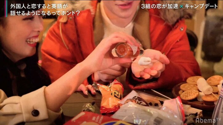 女子の前で突然タバスコを飲み出したイケメン外国人にフワちゃん「ワタナベの養成所でああいう子いたわ(笑)」