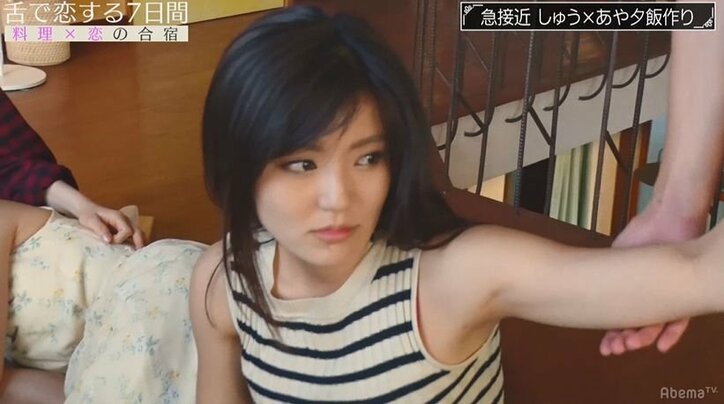 料理中にも関わらず付き合っていない2人の激しすぎるボディタッチにフット後藤「こんなもん嫁にもせんぞ!」