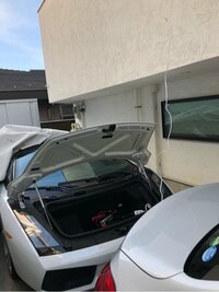 アレク、ランボルギーニを売却へ「フェラーリ買ってもらうぞ!!」と妻におねだり