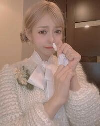 「可愛すぎる」「絵になる」明日花キララのキュートな鼻にティッシュ姿にファン称賛