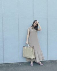 佐々木希の爽やかな初夏コーデに「夏の女神」「素敵」と称賛の声