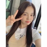 「リアルプリンセス」「天使すぎて無理」NiziU・アヤカのセルフショットにファン悶絶