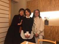 河野景子さん、フジテレビ時代の先輩＆後輩との笑顔ショットを公開「飲んで食べて語って語って～」