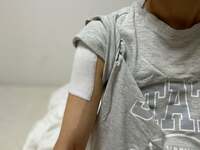 江原千鶴『腕を負傷してしまった。。』