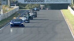 日本最速レースのセーフティカーが「格好良い」実況席が思わず言及 「お、ホンダNSX」視聴者も“絶版名車”に注目