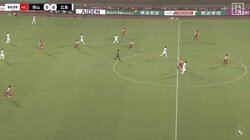 「どこがハンドなん」試合の流れが変わる“疑惑のジャッジ”にファンの不満爆発「理解できん」ハンド判定されたパスカットの瞬間