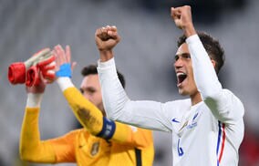 涙のヴァラン、W杯に間に合う見通し　リハビリ予定通り進む