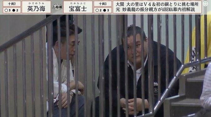 微笑ましい2ショットも