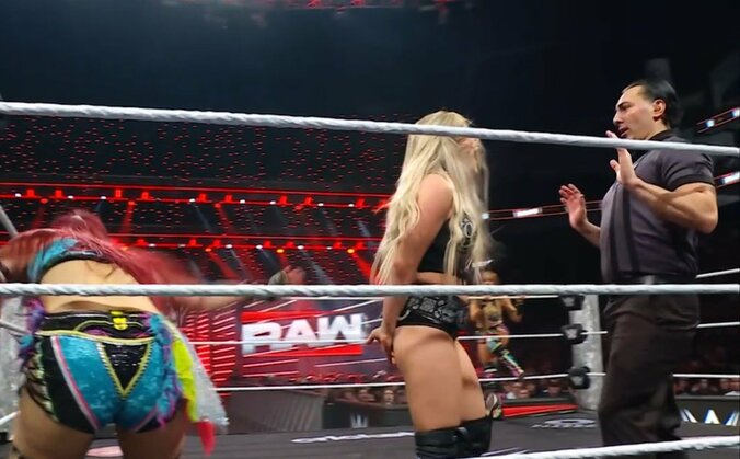 レフェリーに逆ギレ