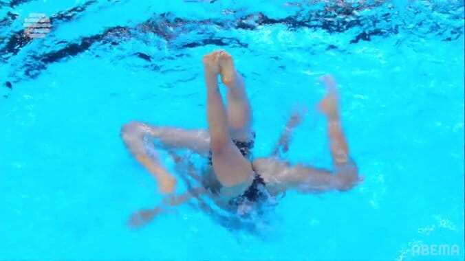 これで18歳? “レベル高過ぎ”の新エースが金メダリストと圧巻演技！高難度ハイブリッドもなんのその...「驚きをもっています」解説者も驚愕 4枚目