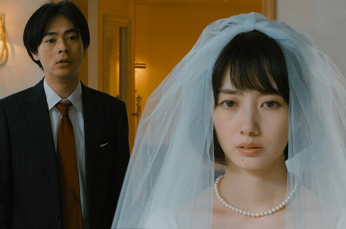 波瑠＆成田凌、惹かれ合いながらも別々の人生を選んだ二人の30年を描く『弥生、三月』予告映像解禁 9枚目