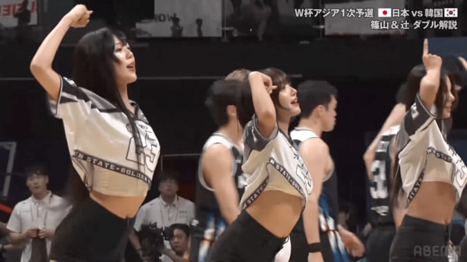 「かわええなあ」韓国チアの“キレキレダンス”に日本ファンも釘付け！「レベルたけえ」【バスケ日韓戦】 2枚目