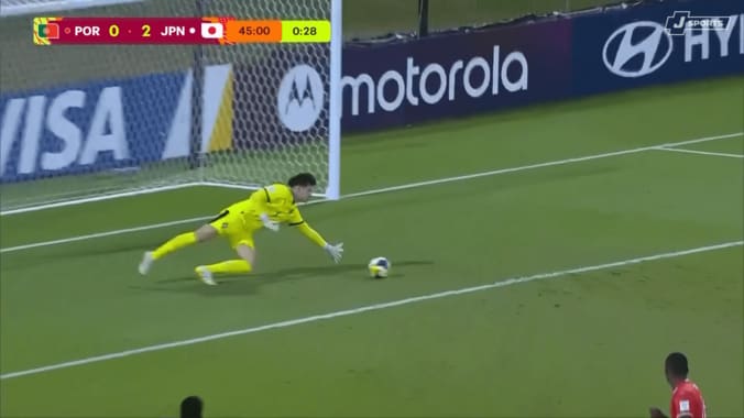 衝撃弾！U-17日本代表MFの“逆足ゴラッソ”が話題「世界にバレた」「神戸の誇り」欧州王者ポルトガルを沈黙させた瞬間 4枚目