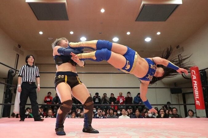 才木玲佳、必殺技に隙なし！1.4後楽園“女子プロレス界の横綱”里村明衣子との一騎打ちへ！ 3枚目