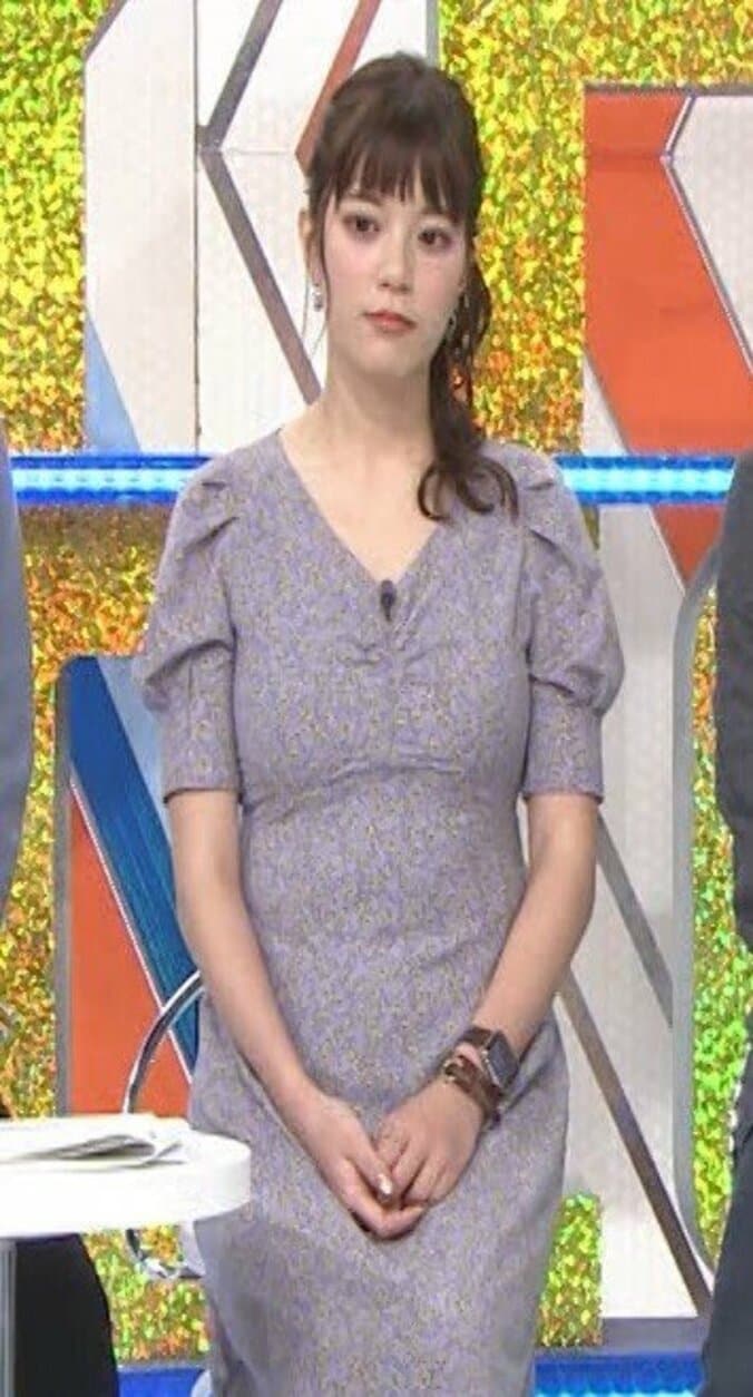 三谷紬アナ「本気で10キロ痩せます!」、1年目・下村彩里アナが同期の斎藤ちはるアナと禁断の“乃木坂コラボダンス” 3枚目