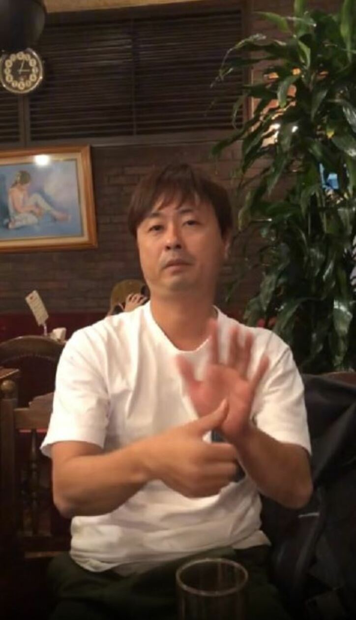 次長課長・河本、手話を使った自己紹介の動画を公開「タンメンはねぇ！」